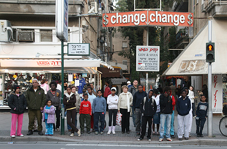 "מעמד הפועלים". "Barrier W", אסף שושן