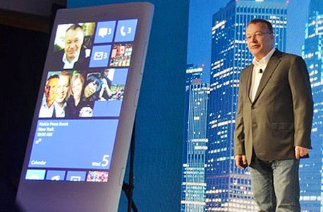 סטיבן אלופ, מנכ"ל נוקיה, בחשיפת הנוקיה Lumia 920