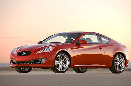 יונדאי ג'נסיס קופה. עומדת בתקן יונדאי ג'נסיס קופה. עומדת בתקן