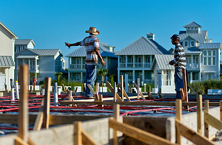 בנייה בארה"ב. "אנשים משקיעים סכומים משמעותיים", צילום: בלומברג 