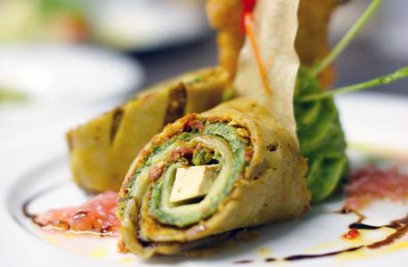 רול חצילים במסעדת Lucky Leek רול חצילים במסעדת Lucky Leek