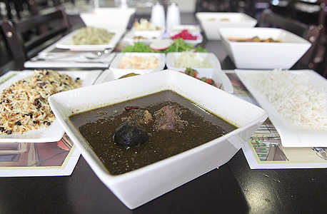 חורשגורמה סבזי. תבשיל הדגל של המטבח הפרסי הוא היחיד שהיה סביר