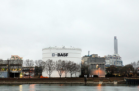 מפעל BASF בגרמניה, צילום: בלומברג
