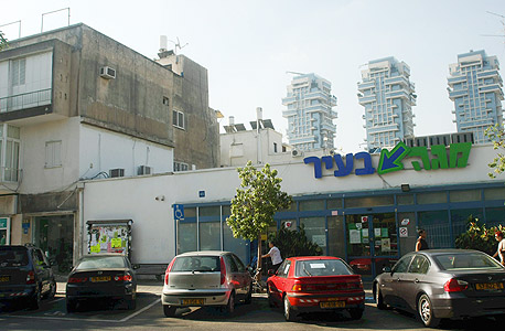 רחוב יהודה המכבי תל אביב מגה רבוע כחול בנייה בת"א מגדלים, צילום: עמית שעל
