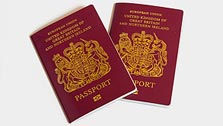 טלפון סלולרי - רק עם תעודה מזהה. דרכון בריטי