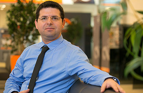 כפיר מיטרני, יועץ השקעות בבנק מזרחי טפחות כפיר מיטרני, יועץ השקעות בבנק מזרחי טפחות