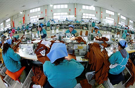 מפעל בסין, צילום: רויטרס