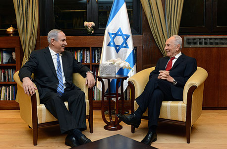 נתניהו ופרס בפגישתם הערב