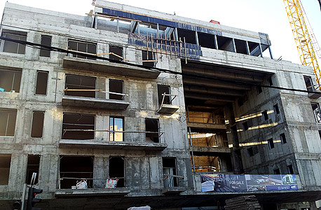 פרויקט בנייה למגורים ברחובהירקון בת"א, צילום: דוד הכהן