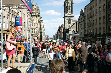 פסטיבל הפרינג', אדינבורו. 20-7 ליש"ט פסטיבל הפרינג', אדינבורו. 20-7 ליש"ט