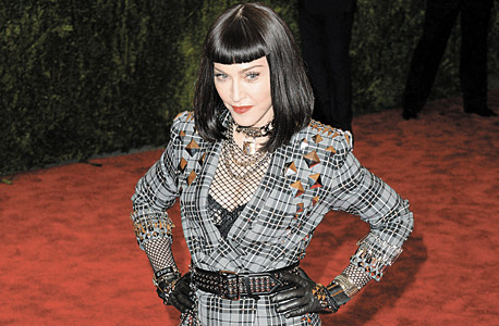 מדונה במראה מעט מוגזם של ריקרדו טישי לג'יבנשי