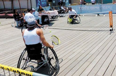 מסלול מכשולים בכיסא גלגלים