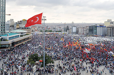 הפגנות באיסטנבול. , צילום: איי אף פי
