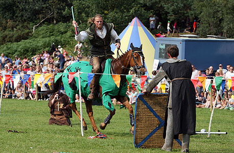 "רובין הוד" ביער שרווד, בריטניה, 11-5 באוגוסט "רובין הוד" ביער שרווד, בריטניה, 11-5 באוגוסט