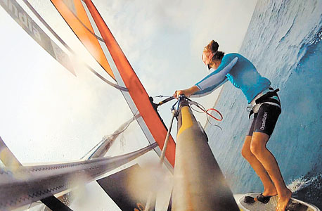 "הילדה והים". סרט הפתיחה לסרטי ספורט בחיפה "הילדה והים". סרט הפתיחה לסרטי ספורט בחיפה