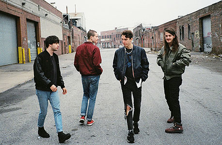 חברי Beach Fossils. עוצרים בישראל בדרכם לסיבוב הופעות באוסטרליה חברי Beach Fossils. עוצרים בישראל בדרכם לסיבוב הופעות באוסטרליה