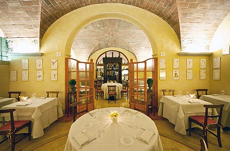 מסעדת Osteria di Passignano באיטליה. 70–100 יורו לסועד