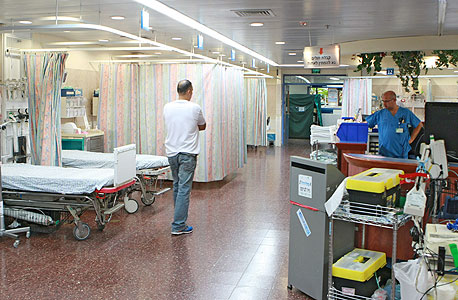 חדר המיון בבית חולים מאיר. חולים יופנו לבתי חולים ממשלתיים, צילום: צביקה טישלר