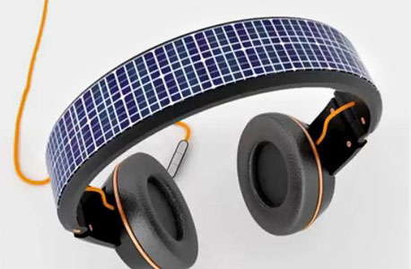 OnBeat: אוזניות עם לוח סולארי שיטעין את הסמארטפון שלך
