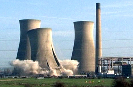רגע הפיצוץ בתחנת הכוח ריצ'בורו באנגליה