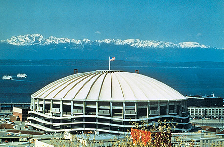 איצטדיון קינגדום בסיאטל בימי תפארתו