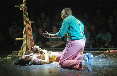 לונדון: "רומיאו ויוליה", 12–8 ליש"ט, מגיל 8 לונדון: "רומיאו ויוליה", 12–8 ליש"ט, מגיל 8