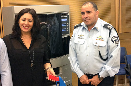 נציג משטרת ישראל וח"כ רגב, צילום: עומר כביר