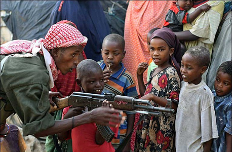מכנופיות לאילי מלחמה: כך הופך הפשע את הרשת מניו יורק לסומליה