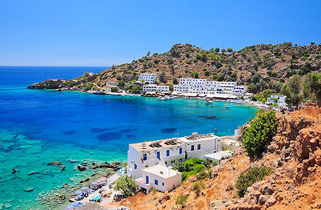איי יוון - עדיין חם, אבל הרבה פחות צפוף ויותר זול