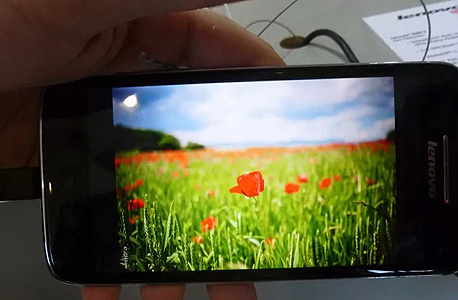 לנובו סמארטפונים K900 אנדרואיד סין, צילום: עומר כביר