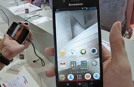 לנובו סמארטפונים K900 אנדרואיד סין, צילום: עומר כביר