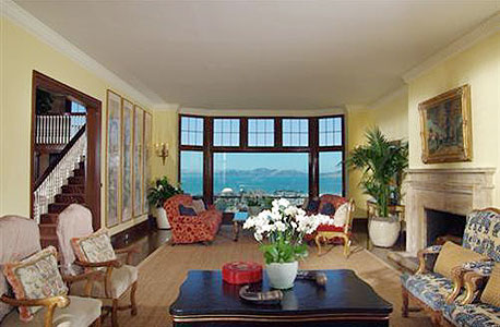 הבית היקר ב יותר ב סן פרנסיסקו נרכש על ידי מאריסה מאייר מנכ"לית יאהו 