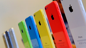 מכשיר האייפון 5C, צילום: בלומברג