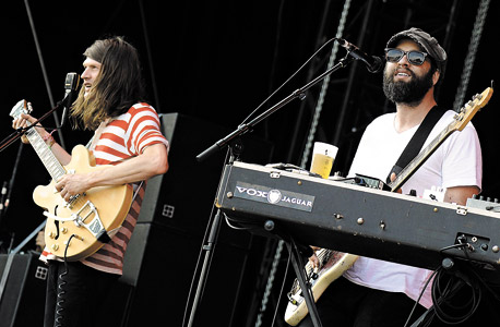 להקת בלאק אנג'לס. מארגנים את פסטיבל הרוק השנתי באוסטין