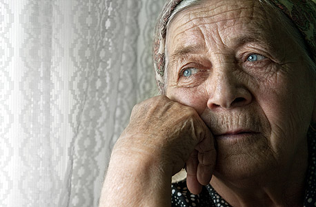 פנסיה דמי ניהול חיסכון זקנים, צילום: שאטרסטוק