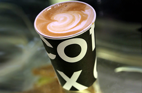 קופיקס כוס קפה cofix, צילטם: יריב כץ