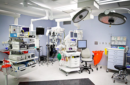 חדר ניתוח בבית חולים שערי צדק בירושלים