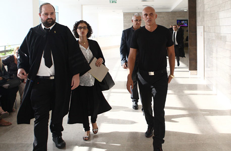 רונן נמני (מימין) בבית המשפט, צילום: אוראל כהן