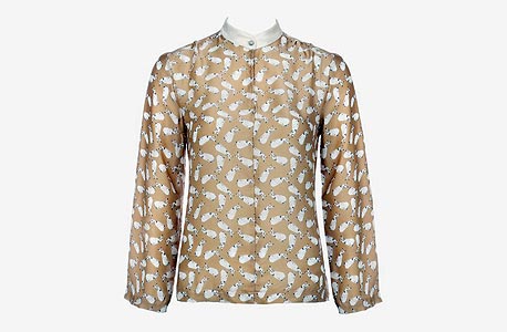 חולצה, אווה מנדלבאום 