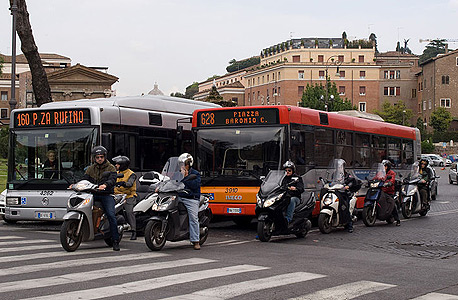 רומא. איטליה מובילה את היבשת - 79% מהצעירים גרים עם הוריהם