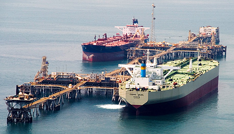 מסוף נפט במפרץ הפרסי