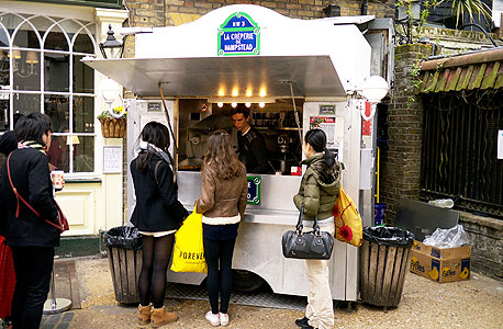 דוכן של אוכל רחוב, צילום: פליקר (CC by Edvvc)