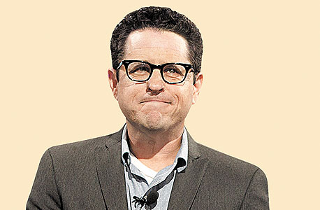 ג'יי ג'יי אברהמס. גיבש את הרעיון לספר במשך שנים ג'יי ג'יי אברהמס. גיבש את הרעיון לספר במשך שנים