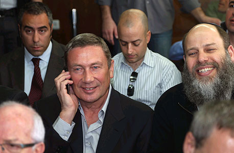נוחי דנקנר היום בבית המשפט, צילום: מוטי קמחי, ynet