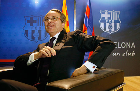 פאוס. "ברצלונה עומדת בראש קבוצה של 30 מועדונים שמעוניינים לאחד את זכויות השידור למאגר אחד בבריטניה או בגרמניה"