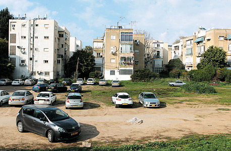 הקרקע בצומת הרחובות ויצמן-פנקס בתל אביב
