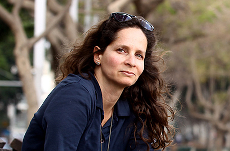 הפסיכולגית ענת הררי. "יש לא מעט הורים שלא נותנים לילדים שלהם להתרחק" הפסיכולגית ענת הררי. "יש לא מעט הורים שלא נותנים לילדים שלהם להתרחק"