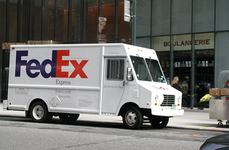 פריץ תתקשר עם FedEx Network