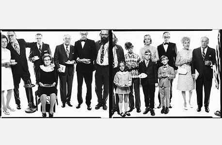 "משפחתו של אלן גינסברג". יצירה שרוחבה 6 מטרים וגובהה 2.5 מטרים