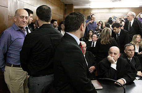 אהוד אולמרט בית משפט הכרעה פרשת הולילנד, צילום: עידו ארז, ynet